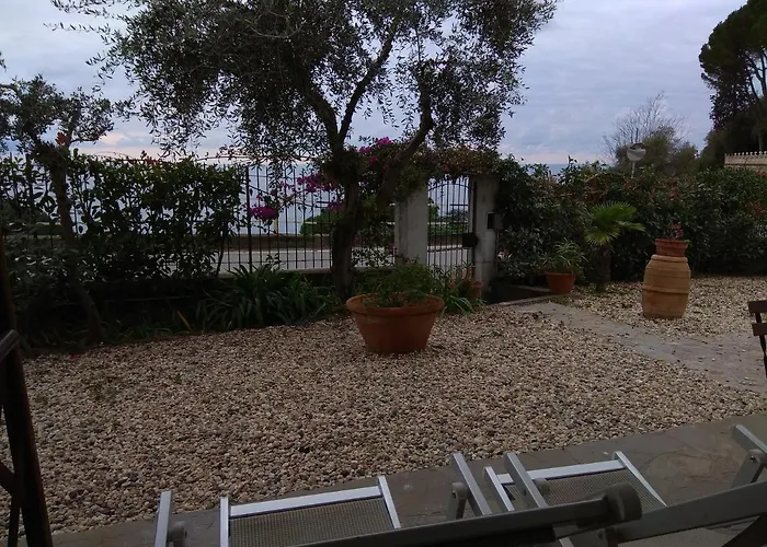 The Dream Bed & Breakfast